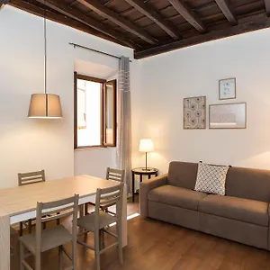 Apartamento In Pelliccia, Roma