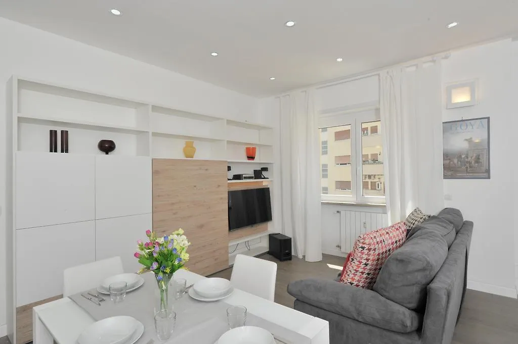 Riverside Apartment Trastevere Rome Italy