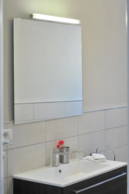 Riverside Apartment Trastevere Rome